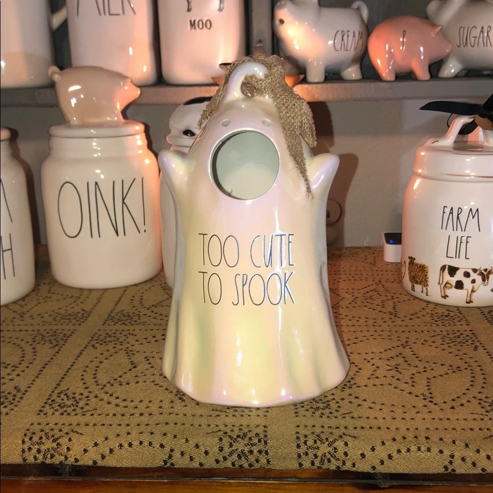 Rae Dunn TOO CUTE TO SPOOK Ghost Shaped Birdhouse (Iridescent White)
